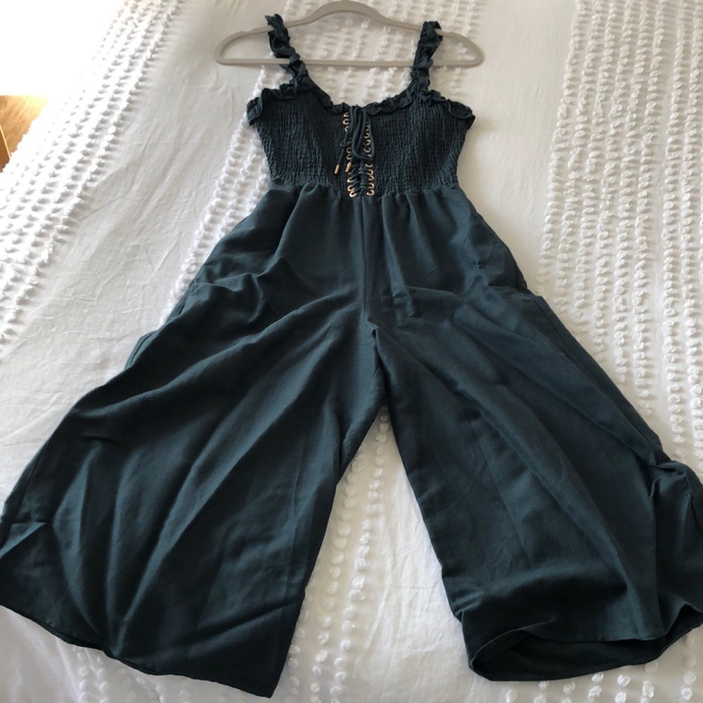 Elliatt jade jumpsuit XS